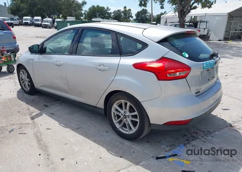 2016 Ford Focus Se z USA, uszkodzony, nr VIN 1FADP3K28GL356238